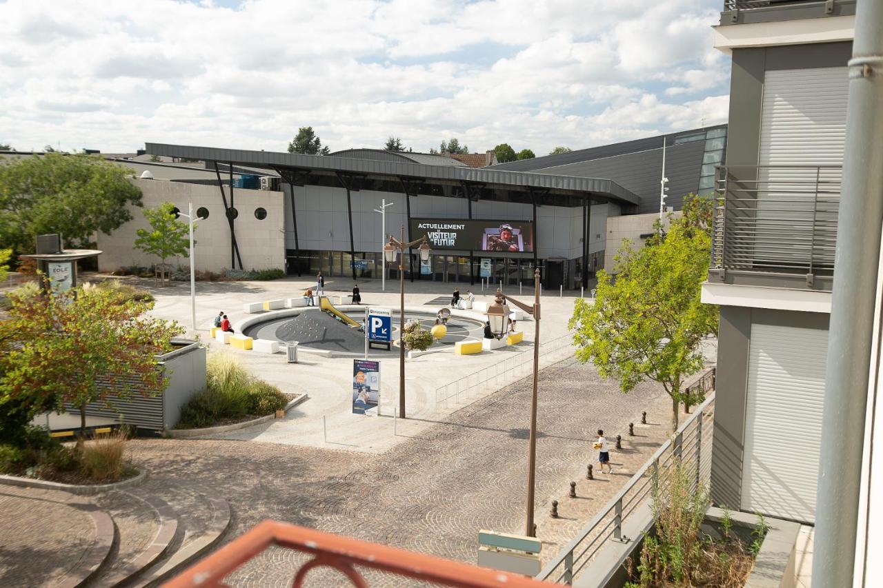 Lorraine Mantes-la-Jolie Exterior foto